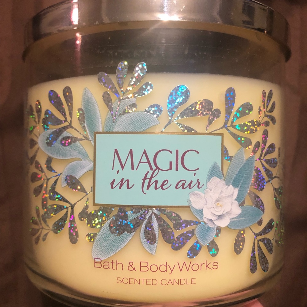 ❤️SOLD❤️Magic in the air candle